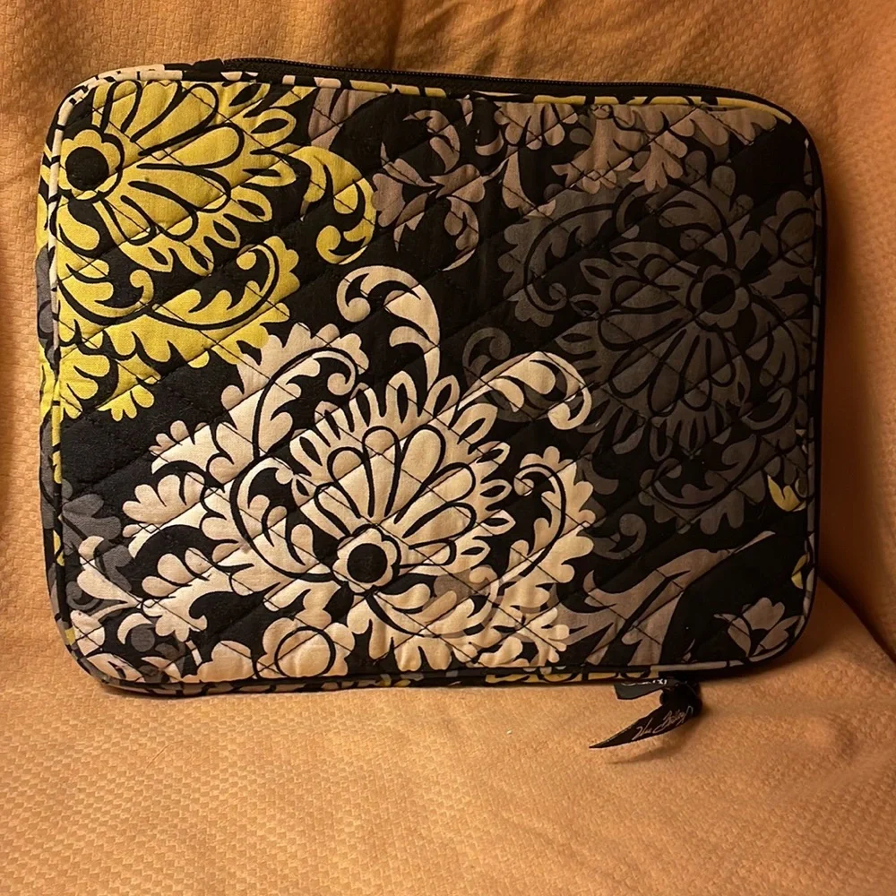 NWOT’s-Vera Bradley laptop bag. Black, gray, lime & white floral pattern